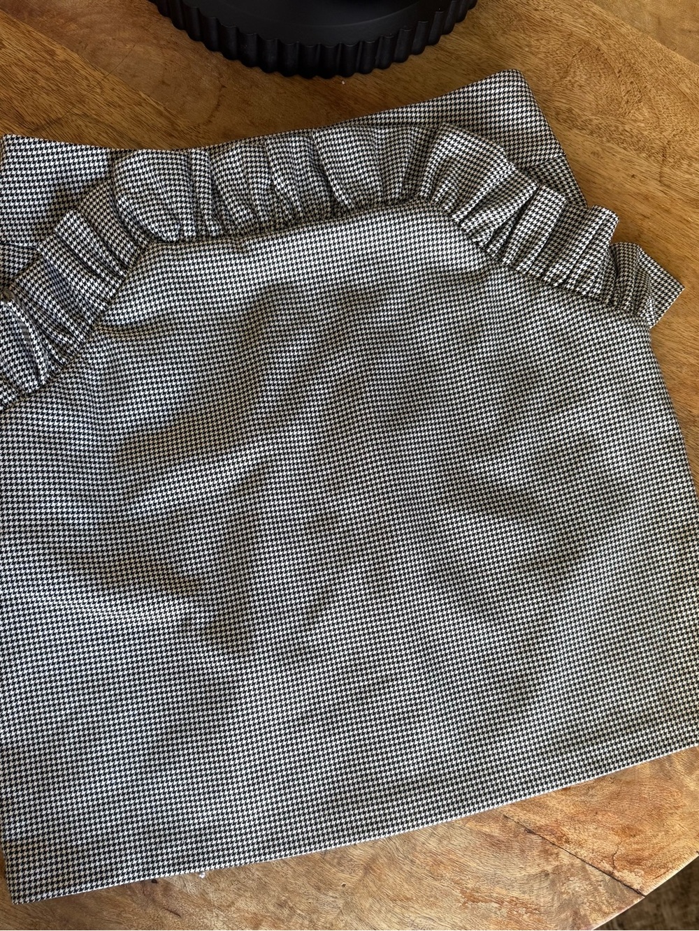 H&M Black & White Mini Skirt with Ruffle Waist